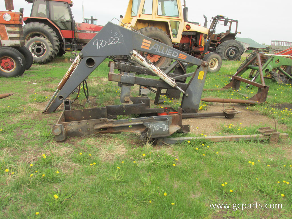 LOADER W/ BALE SPEAR